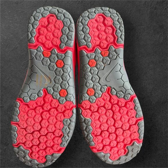 Nike Sneaker Free Cross Compete Women's Gray and Red Training Shoe SZ/7.5 - Picture 10 of 11